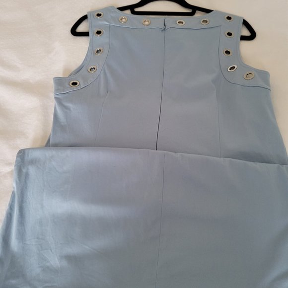 Dress - Picture 3 of 5